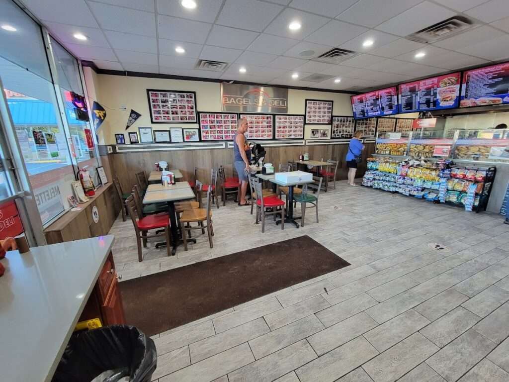 Caesar’s Bagels & Deli photo 5